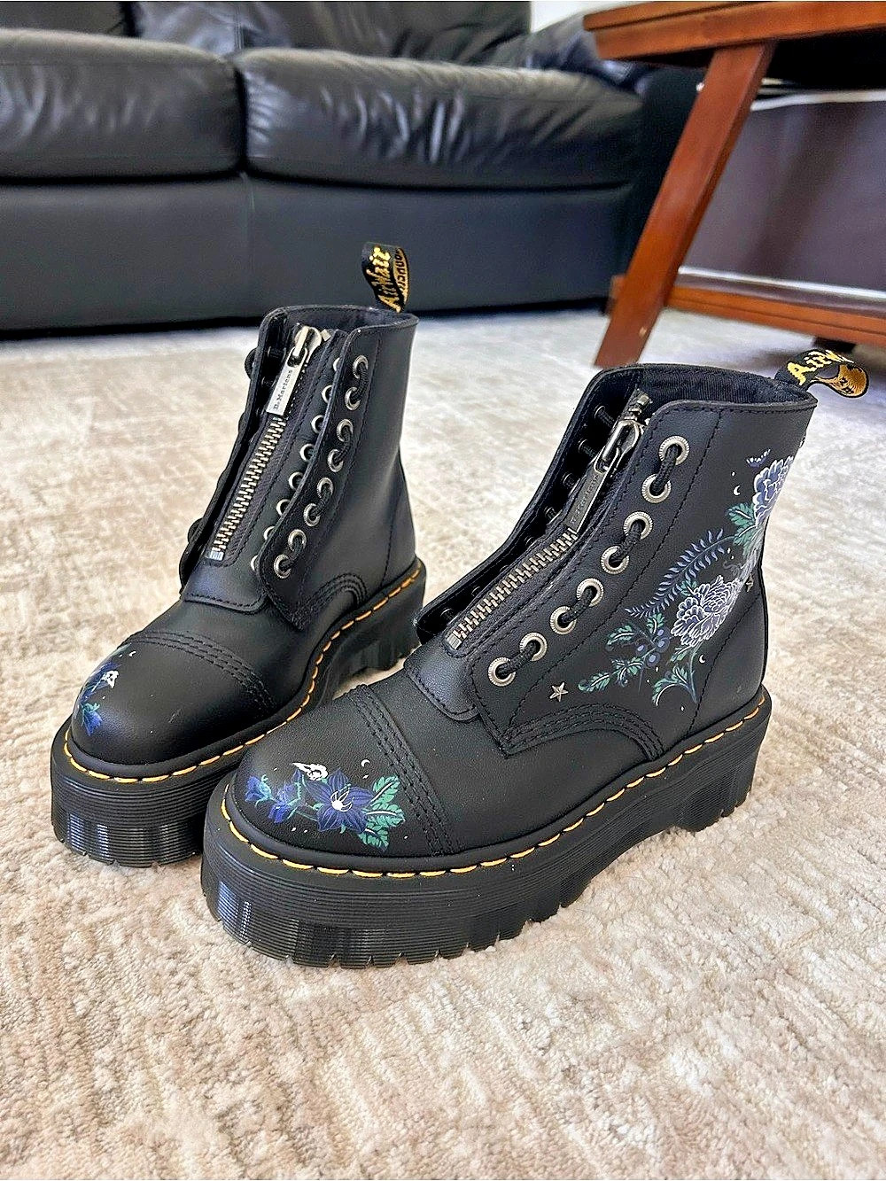 Dr. Martens Sinclair Floral Combat Boots US 7